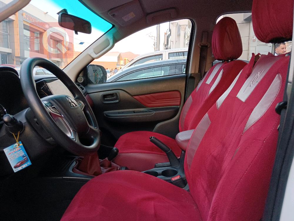 ميتسوبيشي L200